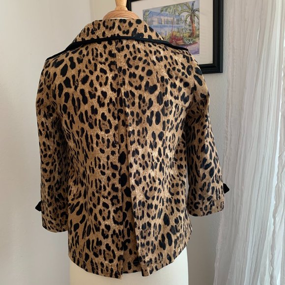 WHITE HOUSE BLACK MARKET Double-breasted Leopard Print Jacket, Size 0 - Picture 3 of 8